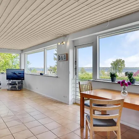 Beach Front Home In Jaegerspris With Wifi