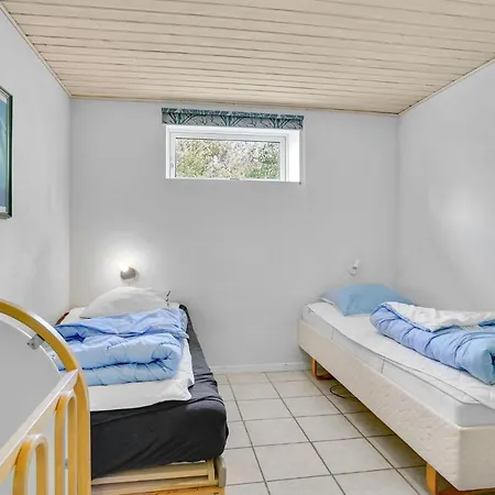Beach Front Home In Jaegerspris With Wifi Σπίτι διακοπών *
