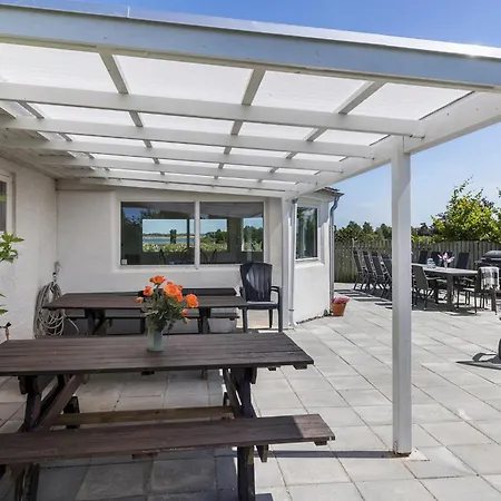 Beach Front Home In Jaegerspris With Wifi *